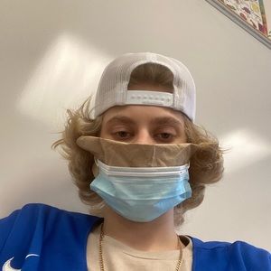 Meet your Posher, Eli